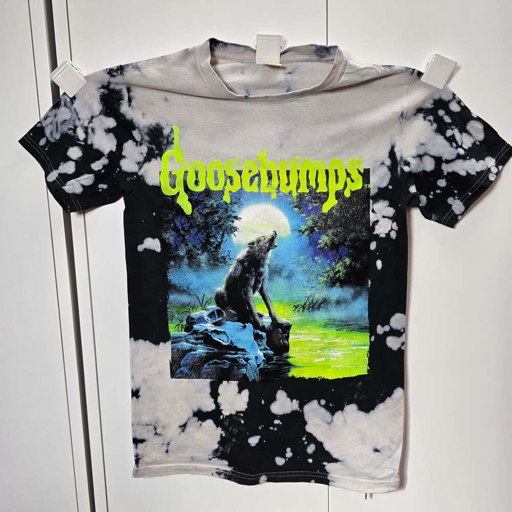 Goosebumps The Werewolf of Fever Swamp T-Shirt Size S Tie Dye